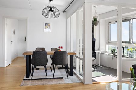 Borgarfjordsgatan, Kista - Photo 5