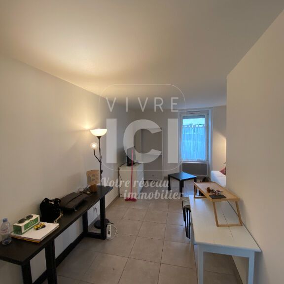 Location Appartement 1 pièce 20m² - Photo 1