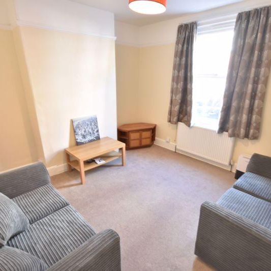 4 bedroom terraced house to rent - Photo 1