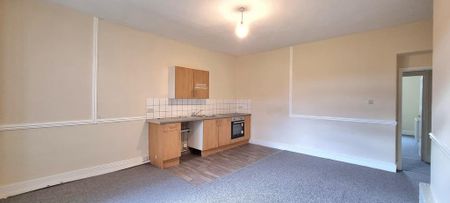 1 bedroom ground floor flat to rent - Photo 3