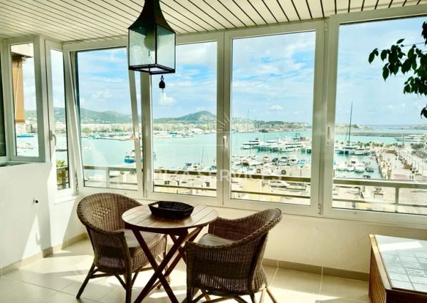 Temporal rental sea front apartment in Ibiza port