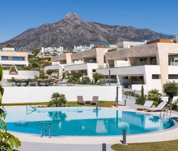 Luxury penthouse for rent in Marbella, Spain - Photo 3