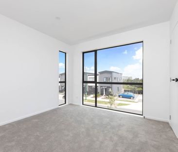 30 Rana Road, Flat Bush, Auckland - Photo 2