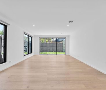 Brand New Contemporary Living in Prime Mount Waverley Location - Photo 1