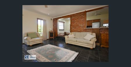 28 Bond Street, Port Augusta West - Photo 4