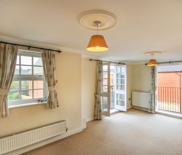 Flat to rent on - Photo 3