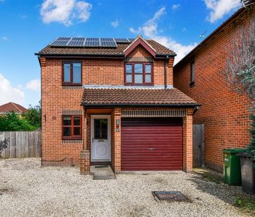 Raker Close, Wheldrake, York - Photo 1