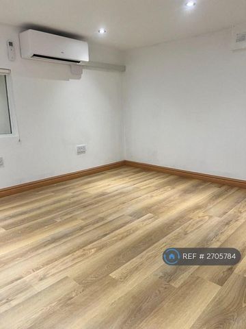 2 bedroom maisonette to rent - Photo 3