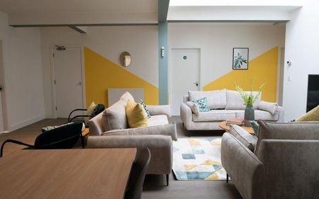 12 bedroom house share to rent - Photo 2