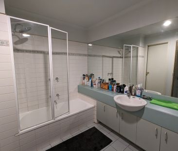 West Melbourne - Photo 4