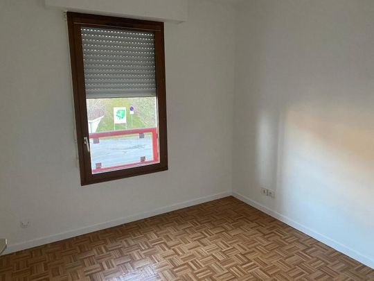 Location Appartement 2 pièces 48m² THONON LES BAINS 74200 - Photo 1