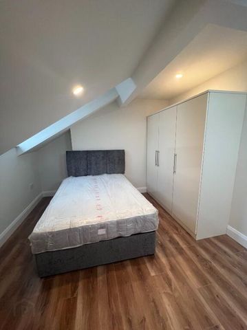 Unit 1, 162 Ormeau Road, Belfast, BT7 2ED - Photo 2