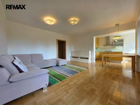 Pronájem krásného 3+kk s dvěma balkony a zahradou | Zamykalova, Olomouc – Lazce - Photo 2