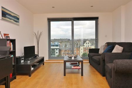 1 bedroom flat to rent - Photo 3