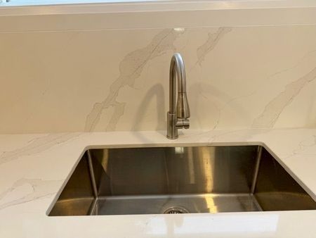 For Lease - 130 Simcoe Road Unit# Lower, Bradford West Gwillimbury, Ontario - Photo 3