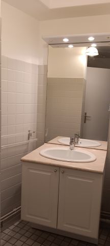 Location Appartement 3 pièces 55m² TULLE 19000 - Photo 5