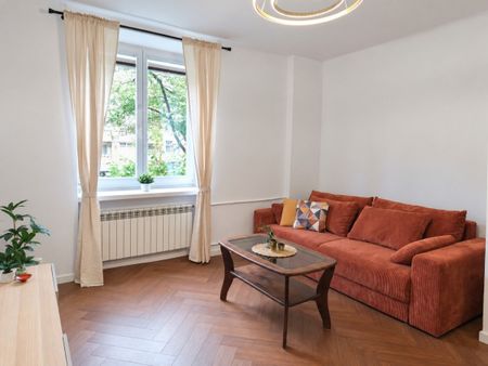 33 m² po remoncie blisko SGH świetna komunikacja - Photo 2