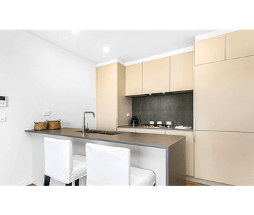 Partial Furnished Stunning ONE bedroom apartment with optimal conve... - Photo 3