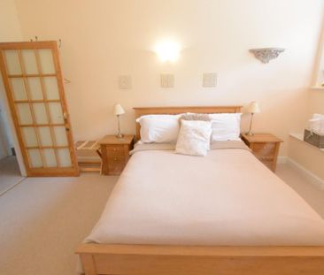 3 bedroom apartment to rent - Photo 5