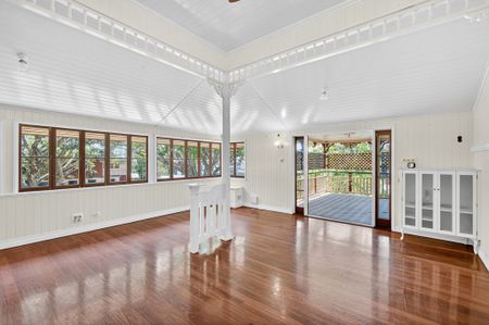 180 High Street, Southport QLD 4215 - House For Rent | Domain - Photo 2