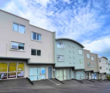 Two-Bedroom Apartment in Birkenhead - Photo 5