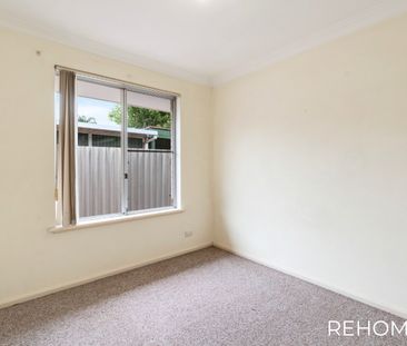 3 Orberry Place, Thornlie WA 6108 - House For Rent | Domain - Photo 3