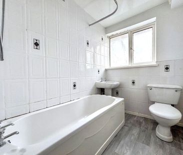 2 bed apartment to rent in NE11 - Photo 2