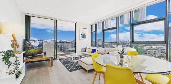 Luxury TWO BEDROOM Apartment with FURNISHED and CITY VIEW! - Photo 2