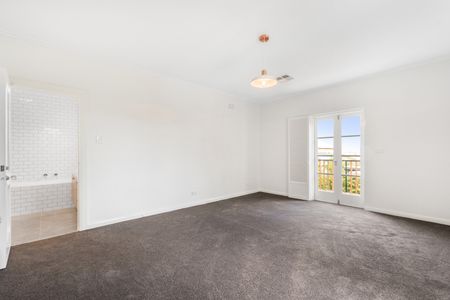 10 Auburn Road, Hawthorn VIC 3122 - House For Rent | Domain - Photo 4