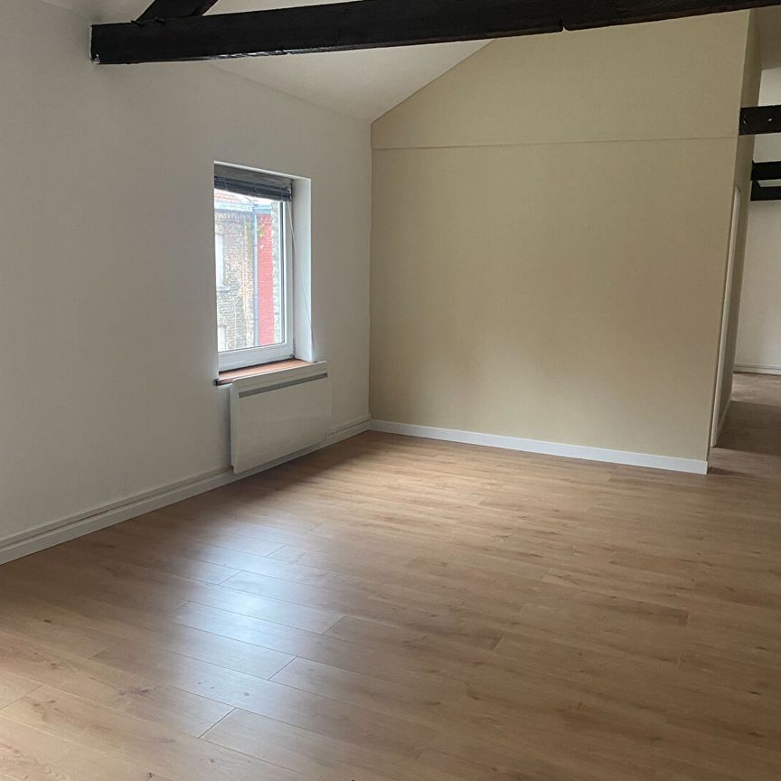 Location Appartement 3 pièces 78m² LILLE 59000 - Photo 1