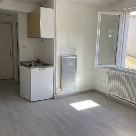 Appartement 1 pièce à Bruyères - Photo 1