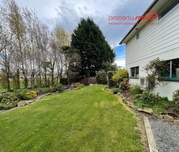 Extra Large family home in Kingswell - Photo 4