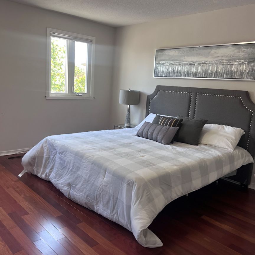 For Lease - 4358 Bacchus Crescent, Mississauga, Ontario - Photo 1