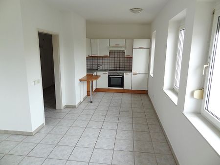 Kleine Mietwohnung mit Carport-Stellplatz und fantastischem Ausblick …! - Photo 3