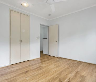 GREAT TOWNHOUSE CLOSE TO EVERYTHING - Photo 6