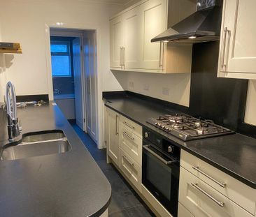 2 bedroom semi-detached house to rent - Photo 3