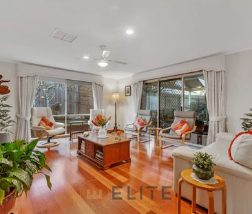 "SPACIOUS 4 BEDROOM FAMILY HOME IN PREMIER LOCATION ONLY MINUTES WA... - Photo 2