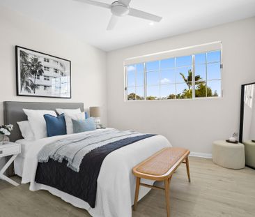 Stunning 3 Bedroom Hamptons Style Townhouse With Garage - Photo 2