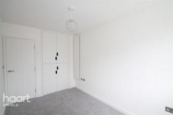3 bedroom apartment to rent - Photo 1
