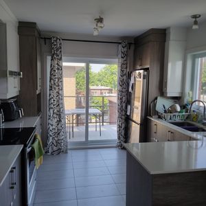 Grand 4 1/2 à Louer Ahuntsic / Mtl-Nord - Photo 3