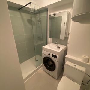 LE MANS -WASCHINGTON STUDIO MEUBLE Pièce principale salle de douches WC - Photo 3