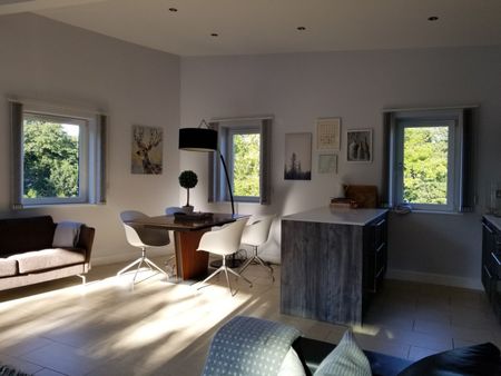 2 Bed Penthouse, St. George's Lodge, S17 - Photo 3