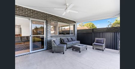 Stunning Four-Bedroom Duplex - Photo 4