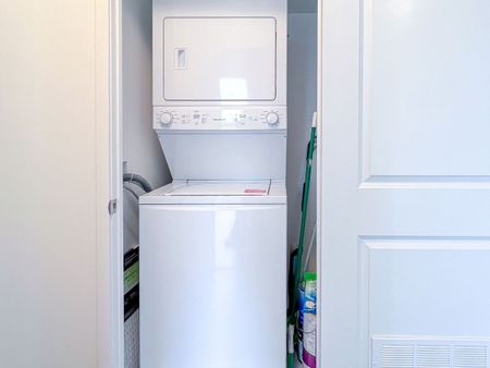 For Lease - 75 Oneida Crescent Unit# 1501, Richmond Hill, Ontario - Photo 4