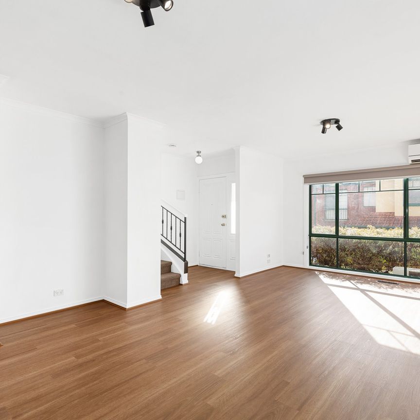13/68 Yarra Street, Heidelberg - Photo 1