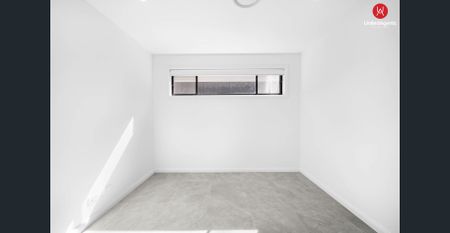 Brand New Modern Family Living in the Heart of Austral! - Photo 4