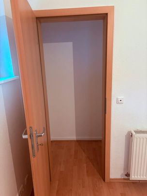 Gut gelegene 2-Z. Wohnung mit Balkon, Duisburg-Wanheimerort - Photo 1