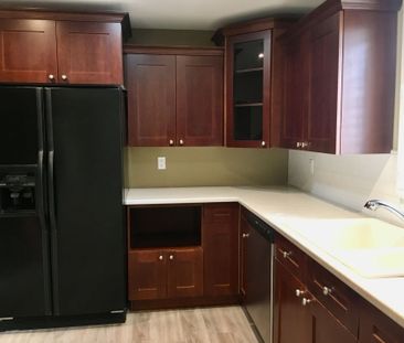 For Lease - 4576 Kalar Road, Niagara Falls, Ontario - Photo 3