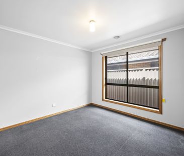 3 Shasta Dr, Delacombe VIC 3356 - Photo 5