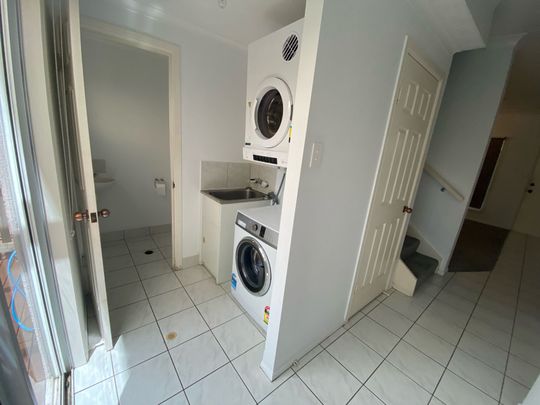 11/50 Kern Brothers, Kirwan - Photo 1